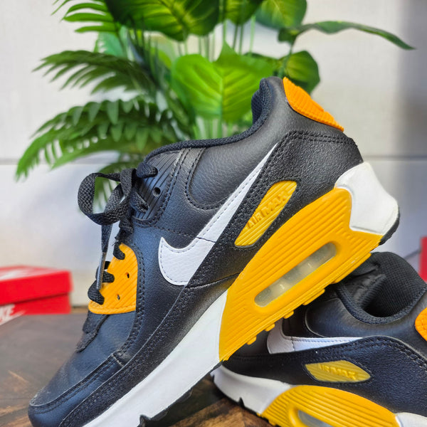 Nike Air Max 90 GS Black University Gold maat 38