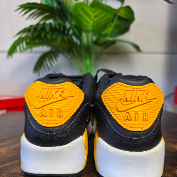 Nike Air Max 90 GS Black University Gold maat 38