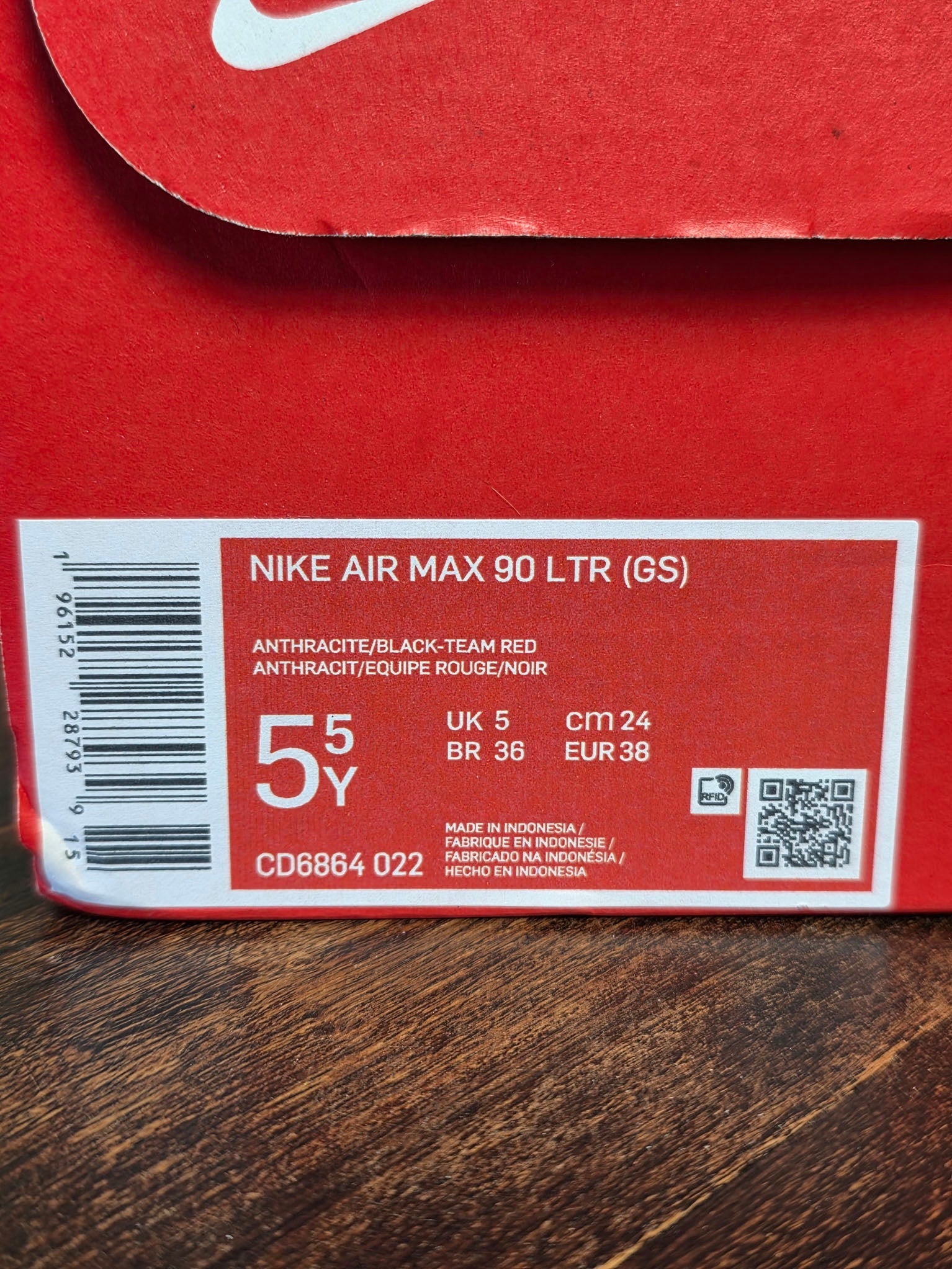 Nike Air Max 90 GS Black University Gold maat 38
