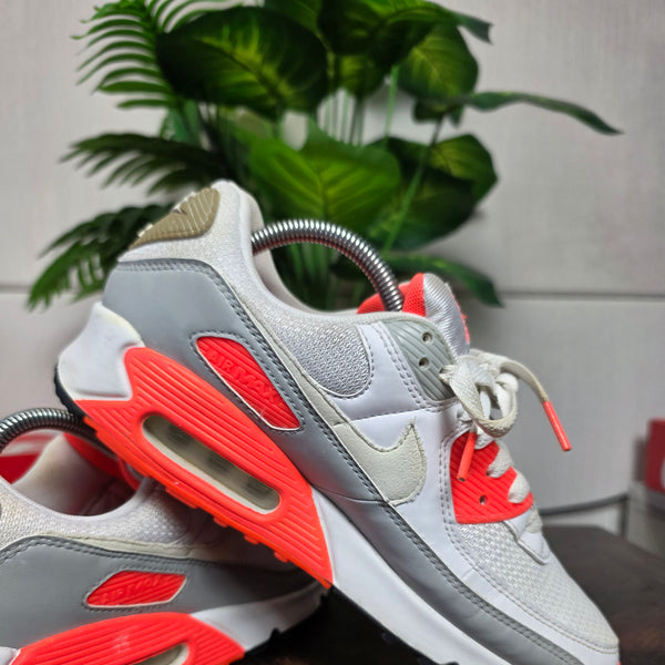 Nike Air Max 90 Hyper Orange maat 42