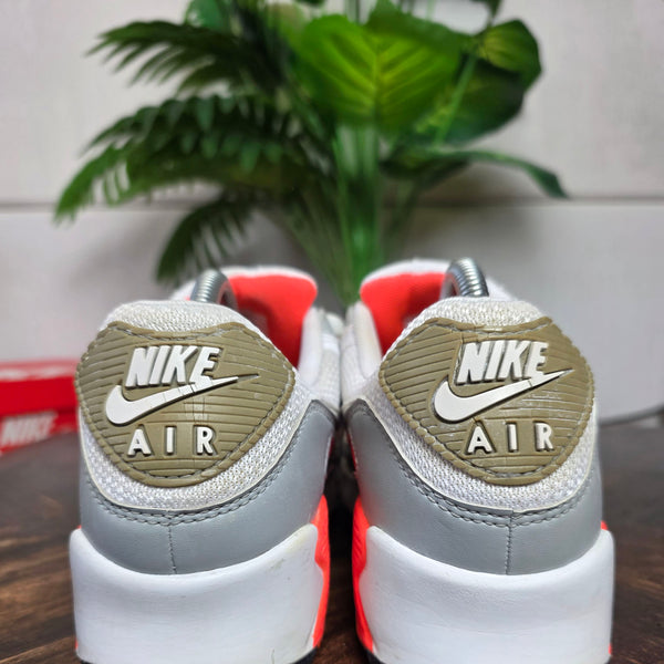 Nike Air Max 90 Hyper Orange maat 42