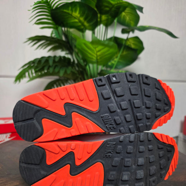 Nike Air Max 90 Hyper Orange maat 42