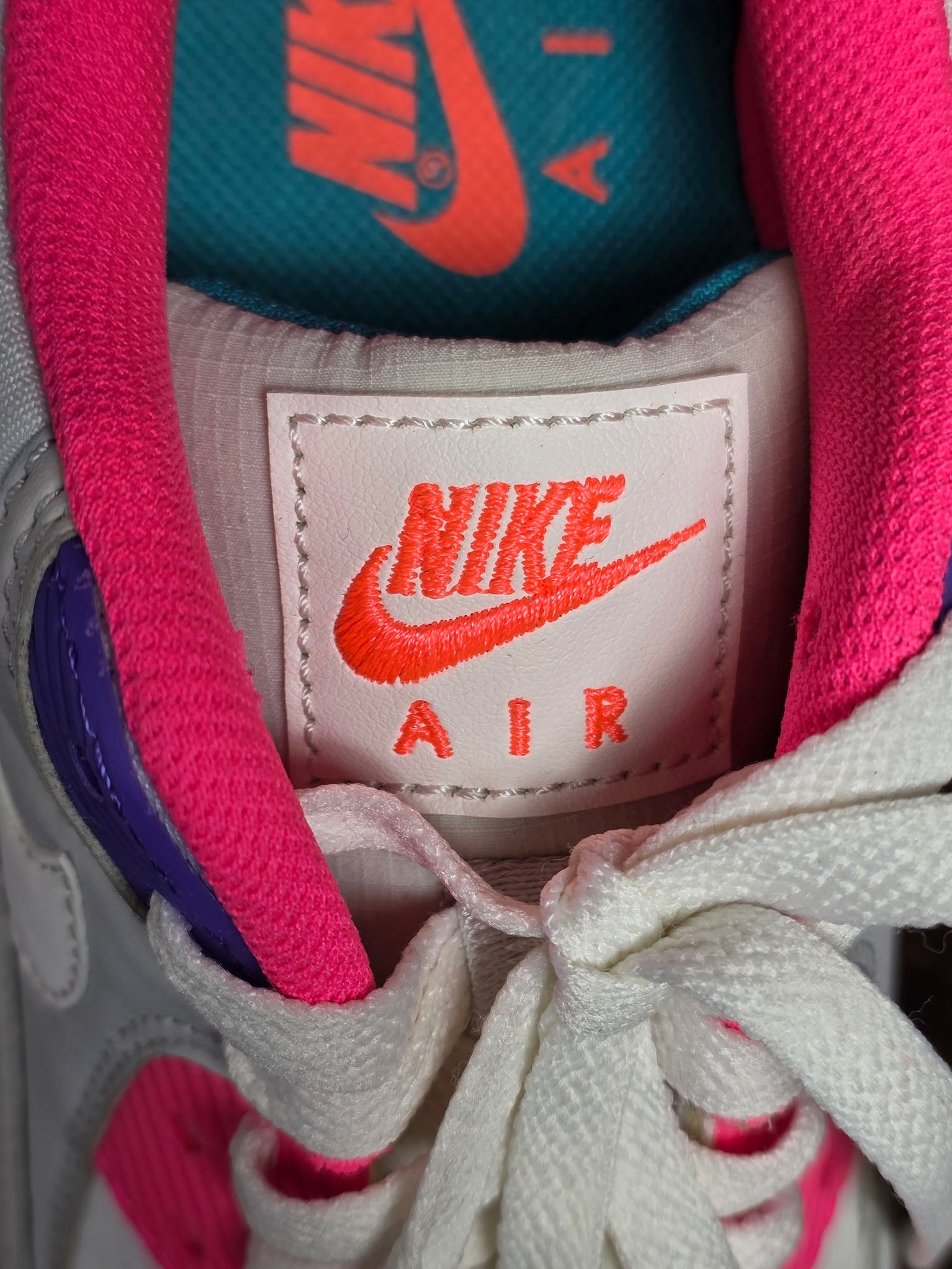 Nike Air Max 90 Photon Dust maat 38