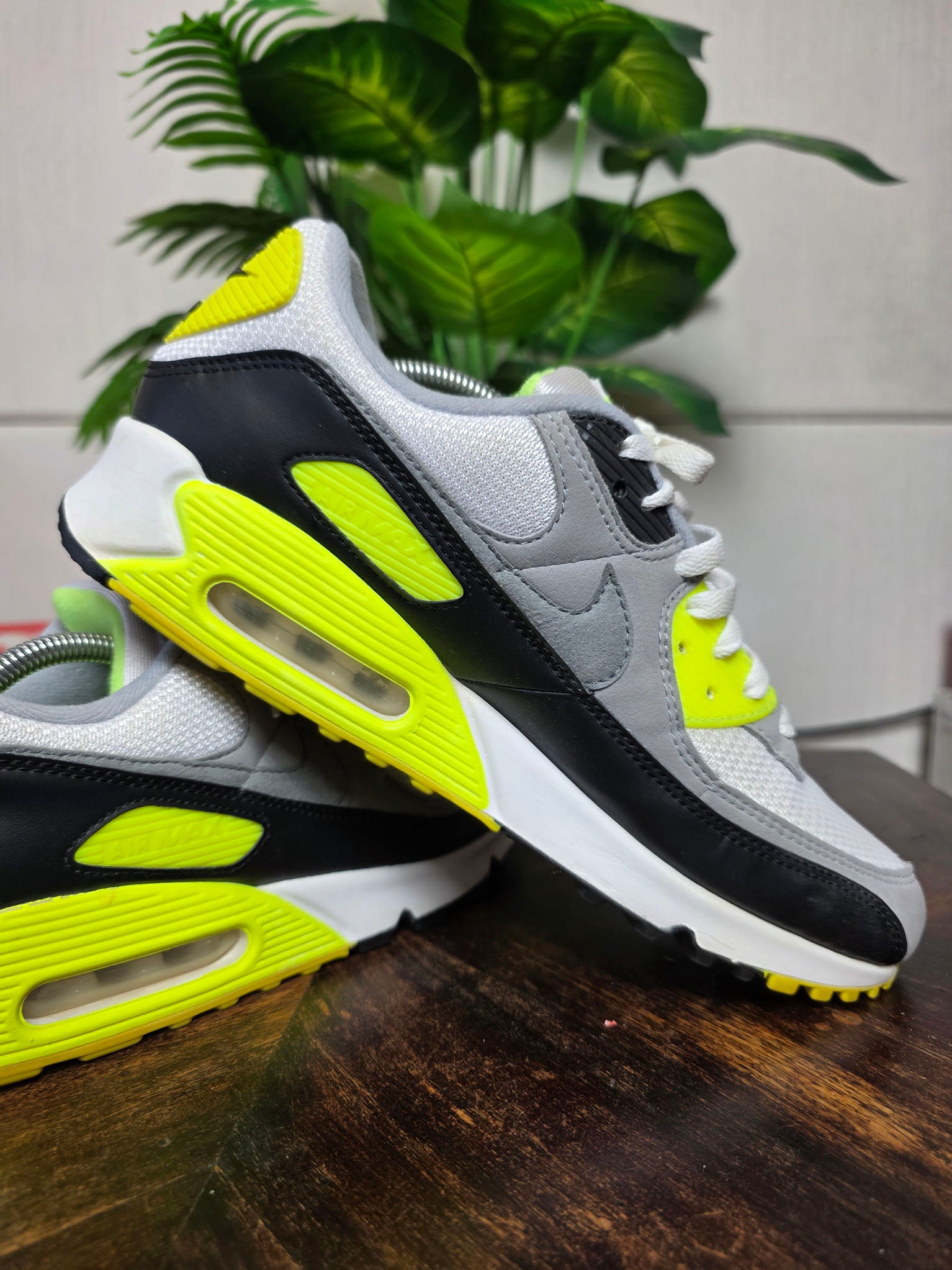 Nike Air Max 90 OG Volt maat 45