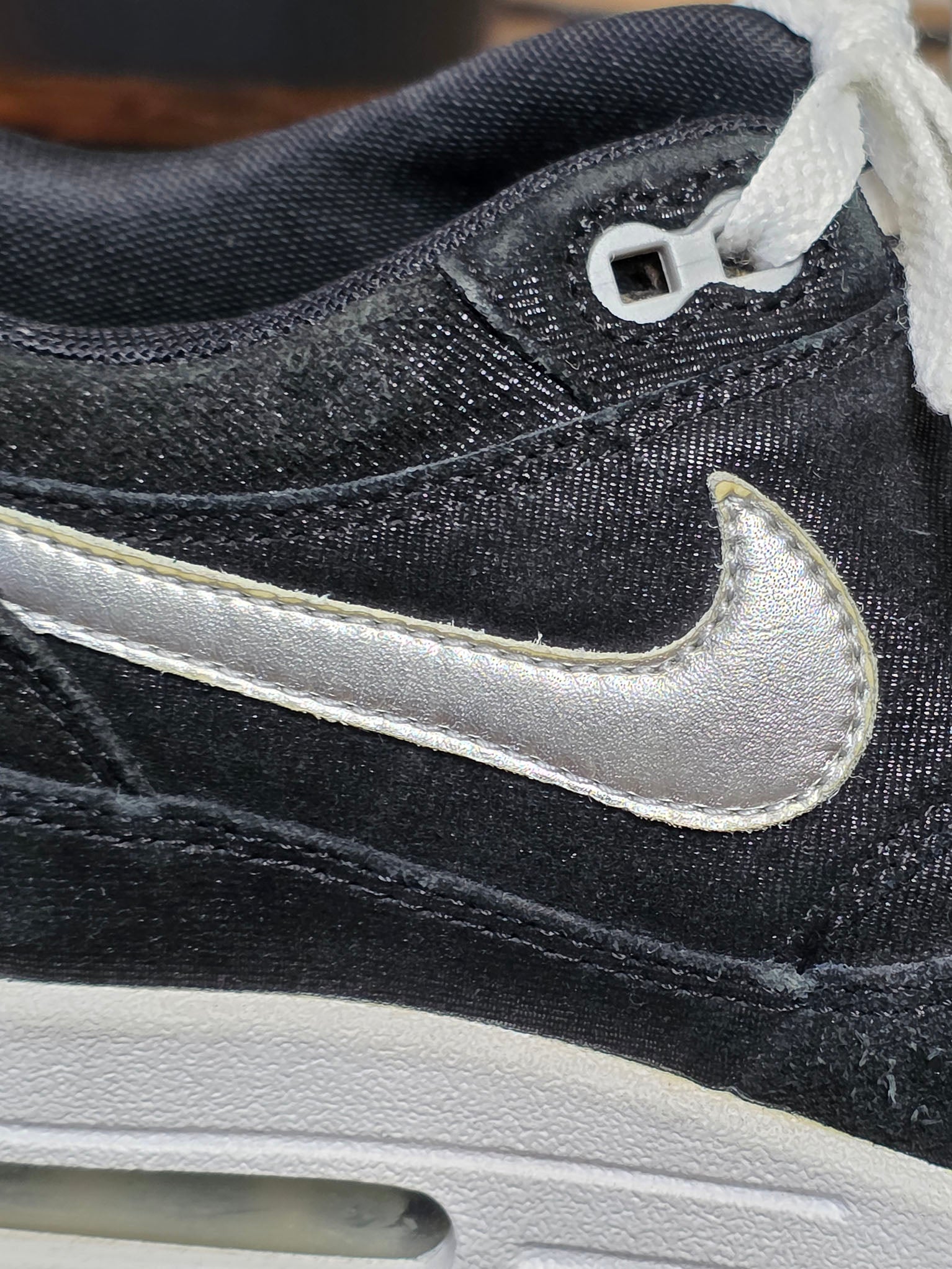Nike Air Max 1 Premium Black Metallic Silver White maat 42,5