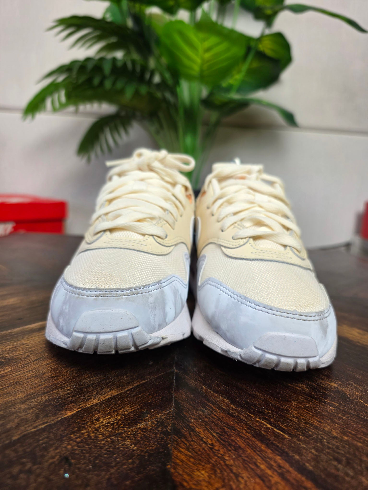 Nike Air Max 1 Pale Ivory maat 36,5