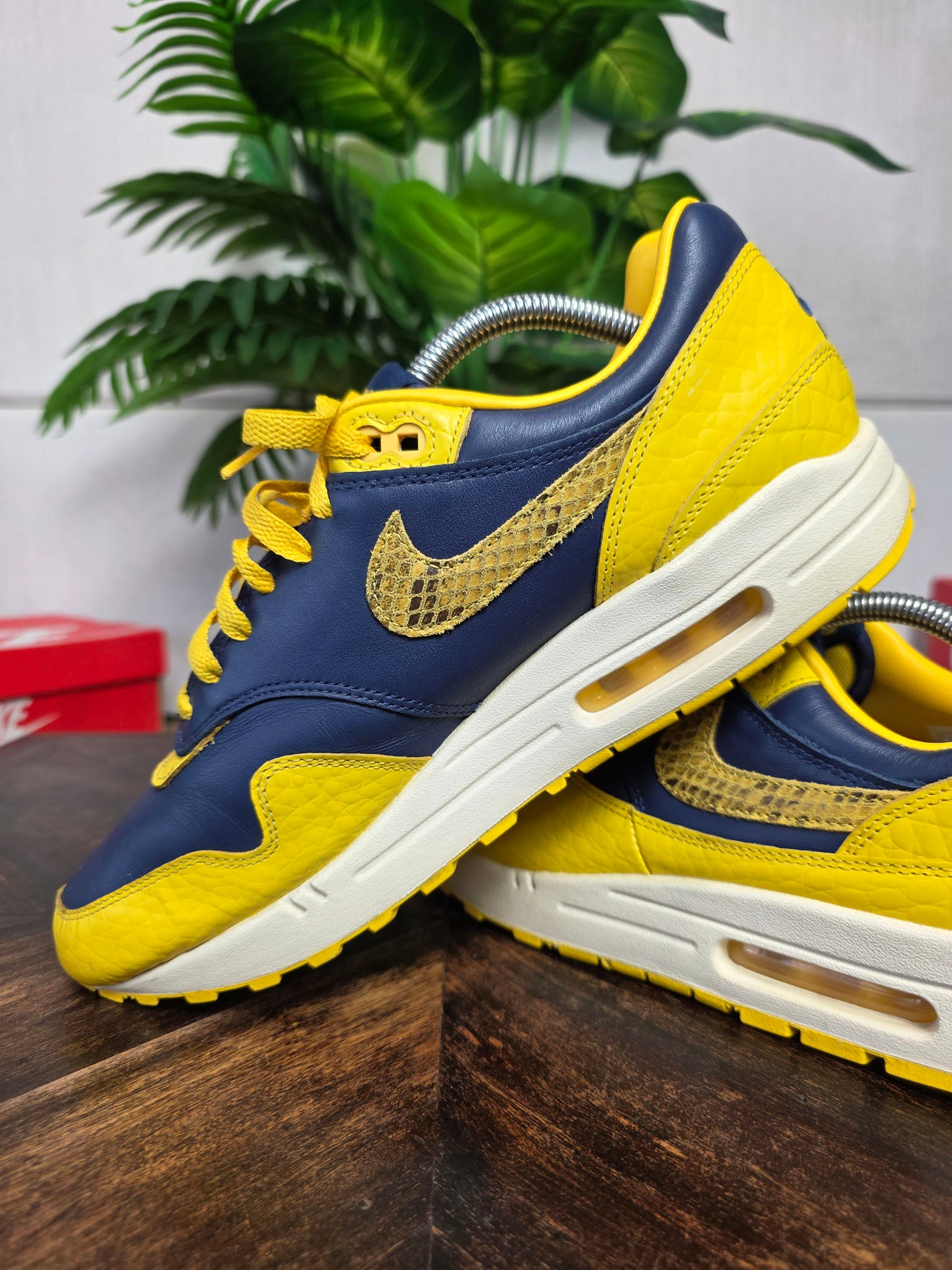 Nike Air Max 1 CO.JP Michigan maat 44