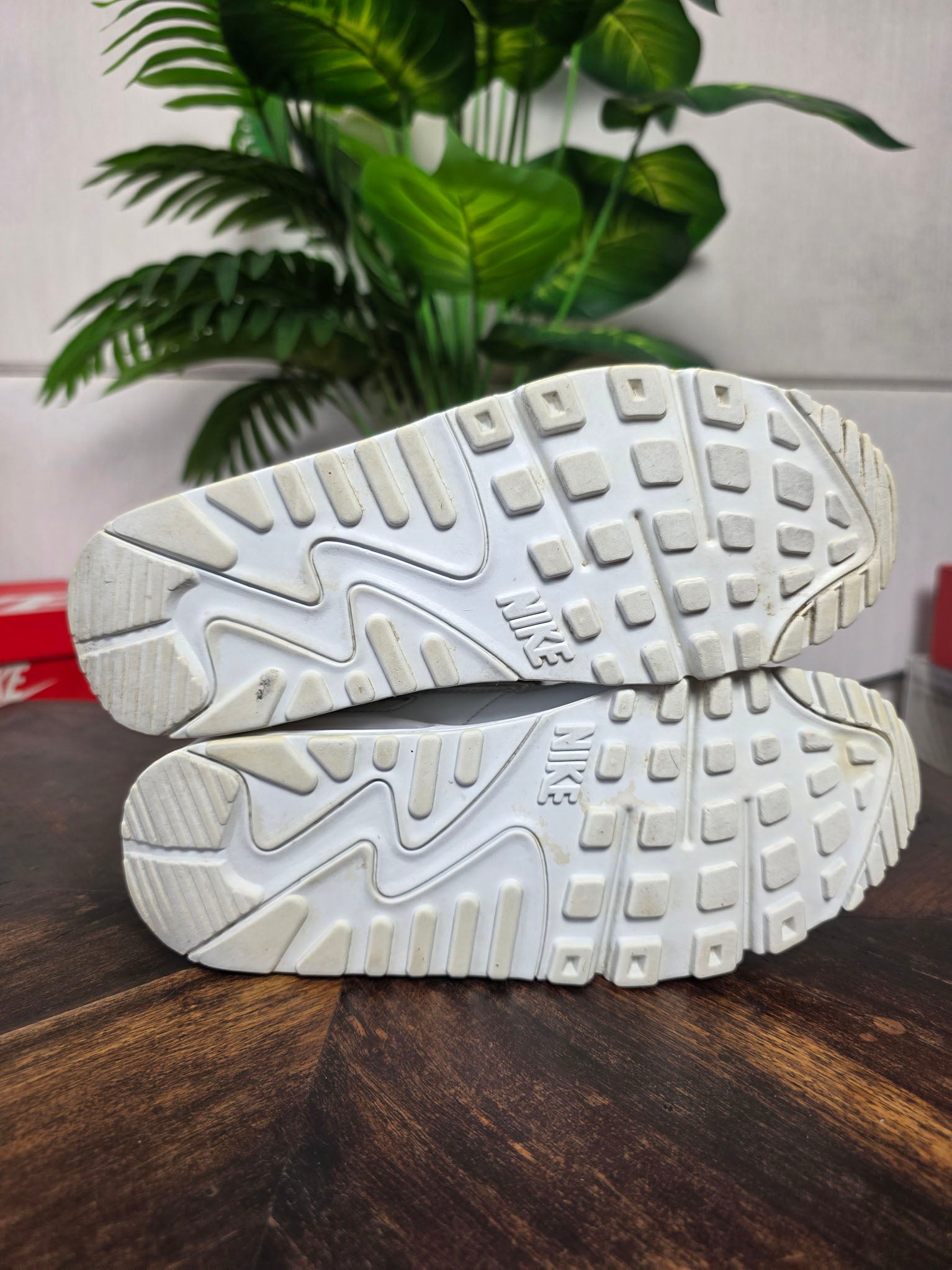 Nike Air Max 90 Summit White maat 38