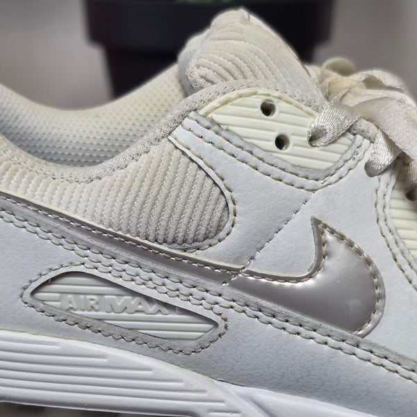 Nike Air Max 90 Summit White maat 38