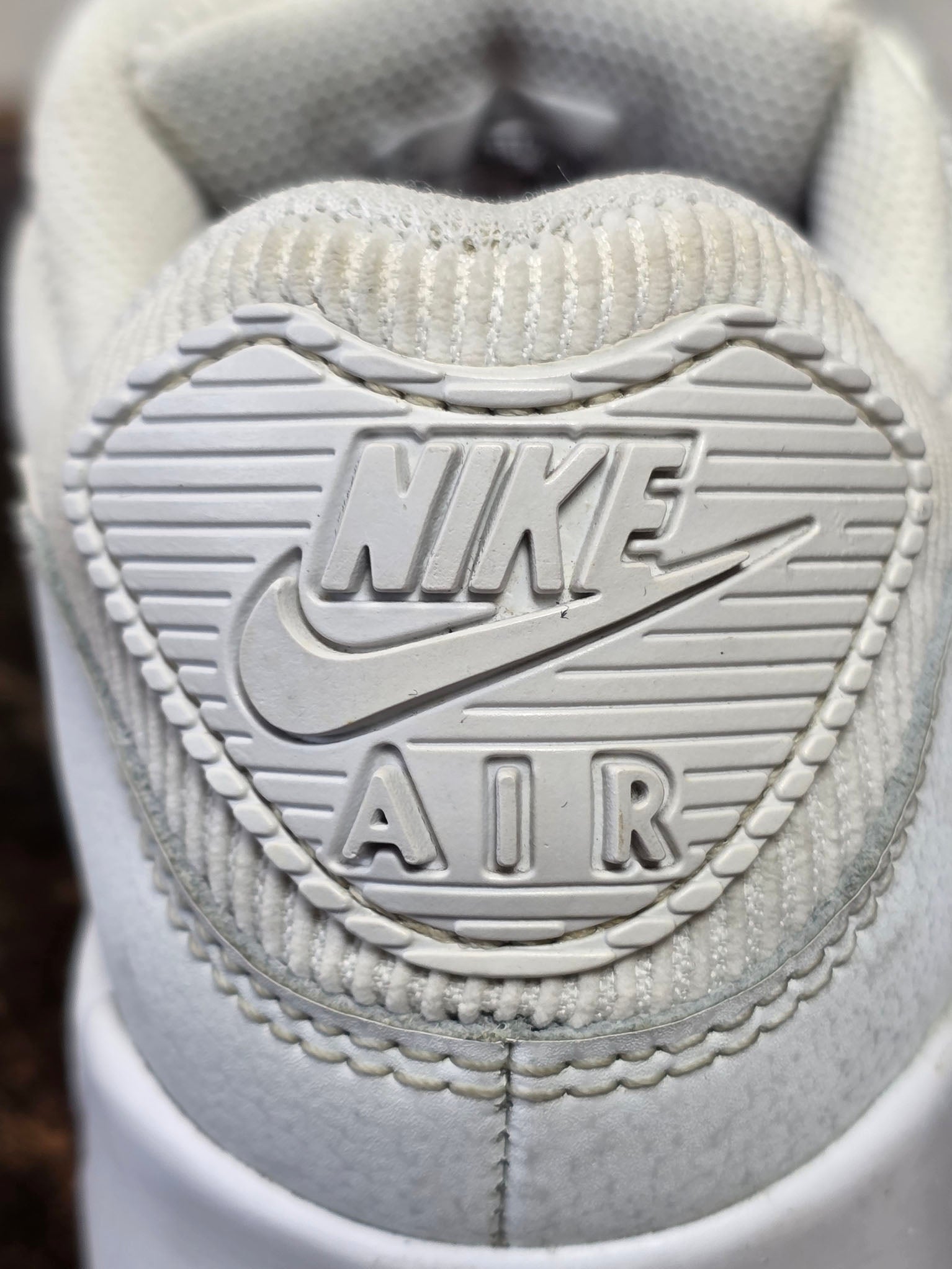 Nike Air Max 90 Summit White maat 38