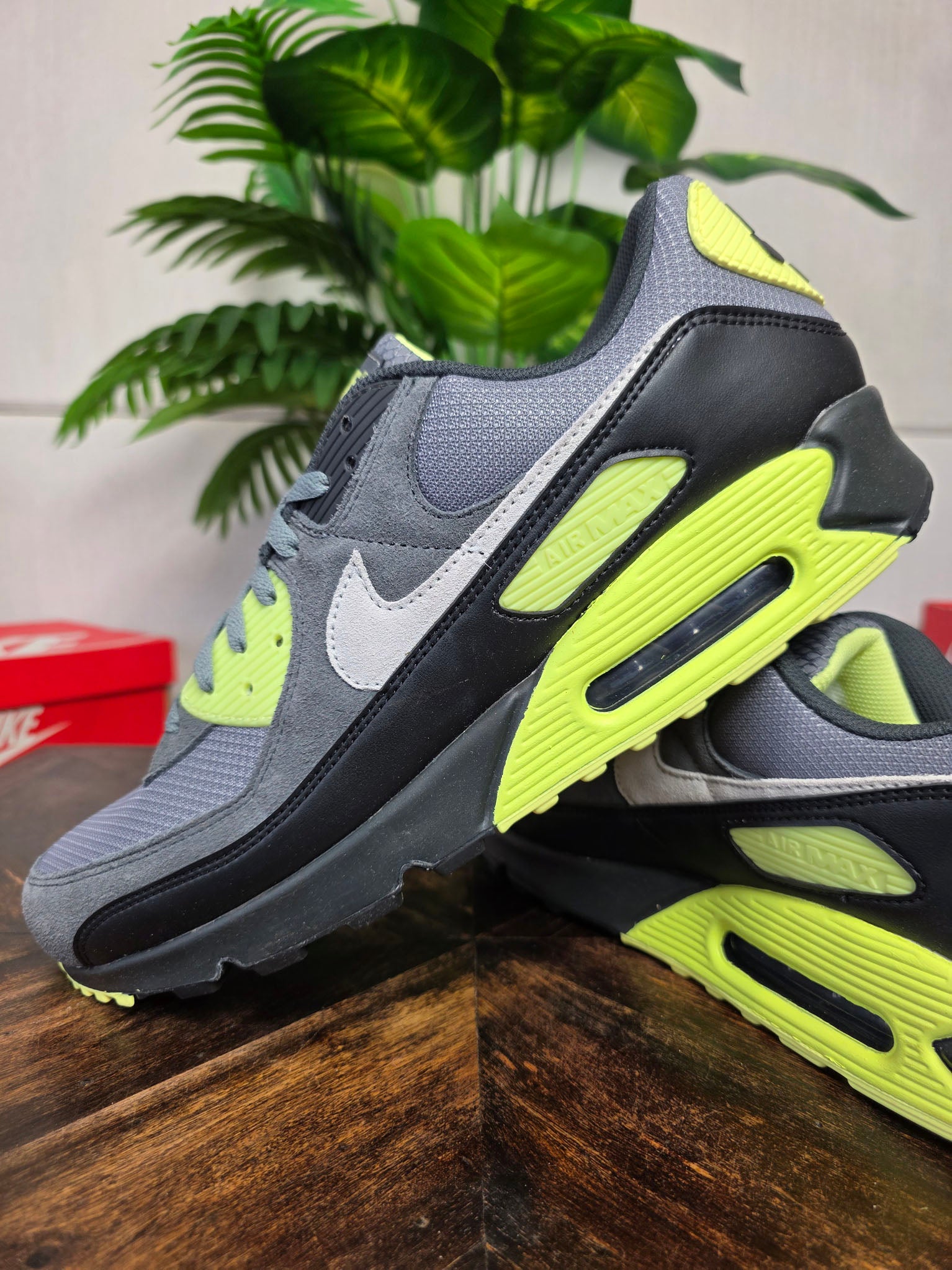 Nike Air Max 90 Light Lemon Twist maat 49,5