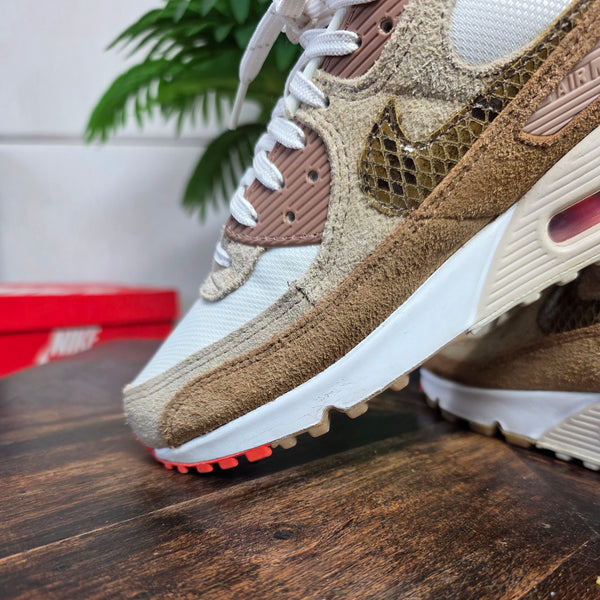Nike Air Max 90 SE Snakeskin Swoosh maat 40