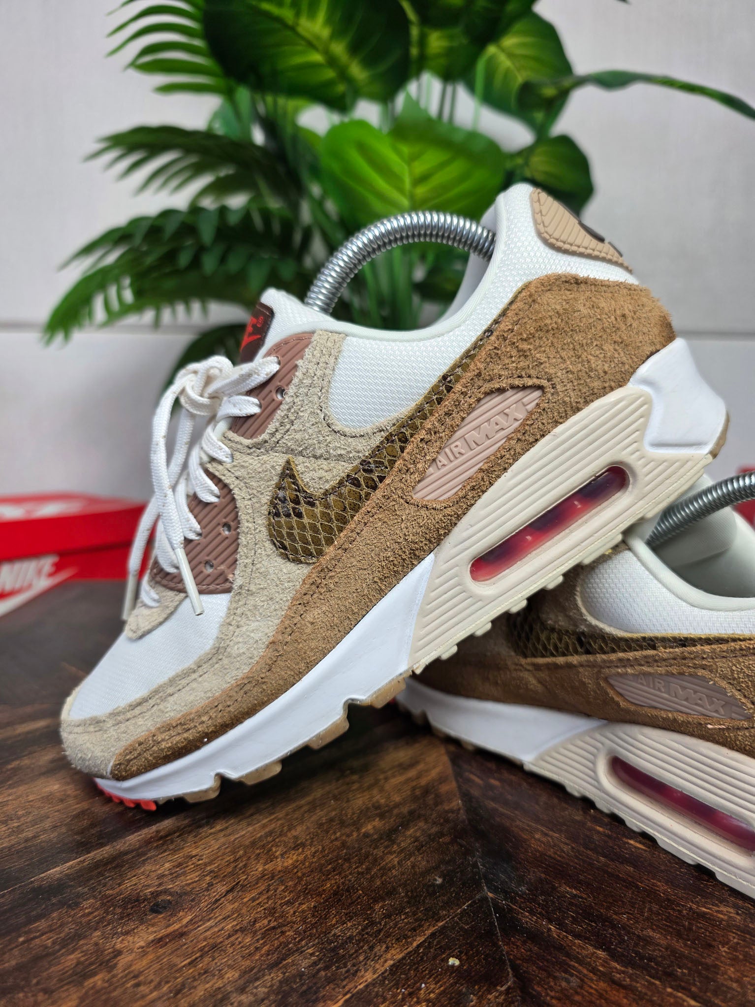 Nike Air Max 90 SE Snakeskin Swoosh maat 40