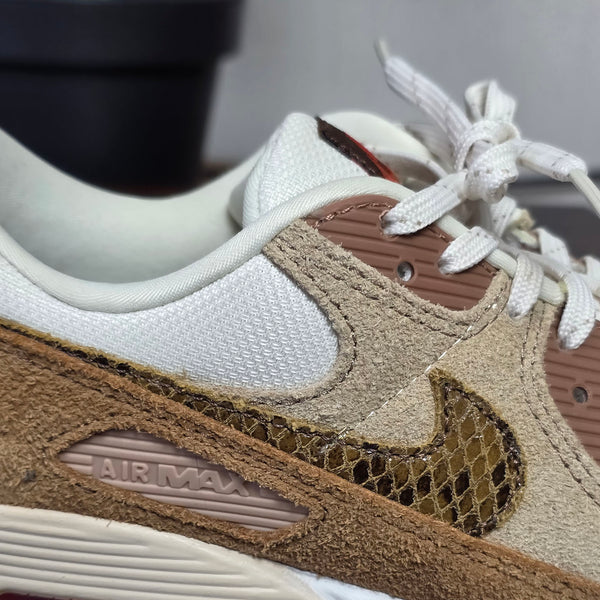 Nike Air Max 90 SE Snakeskin Swoosh maat 40