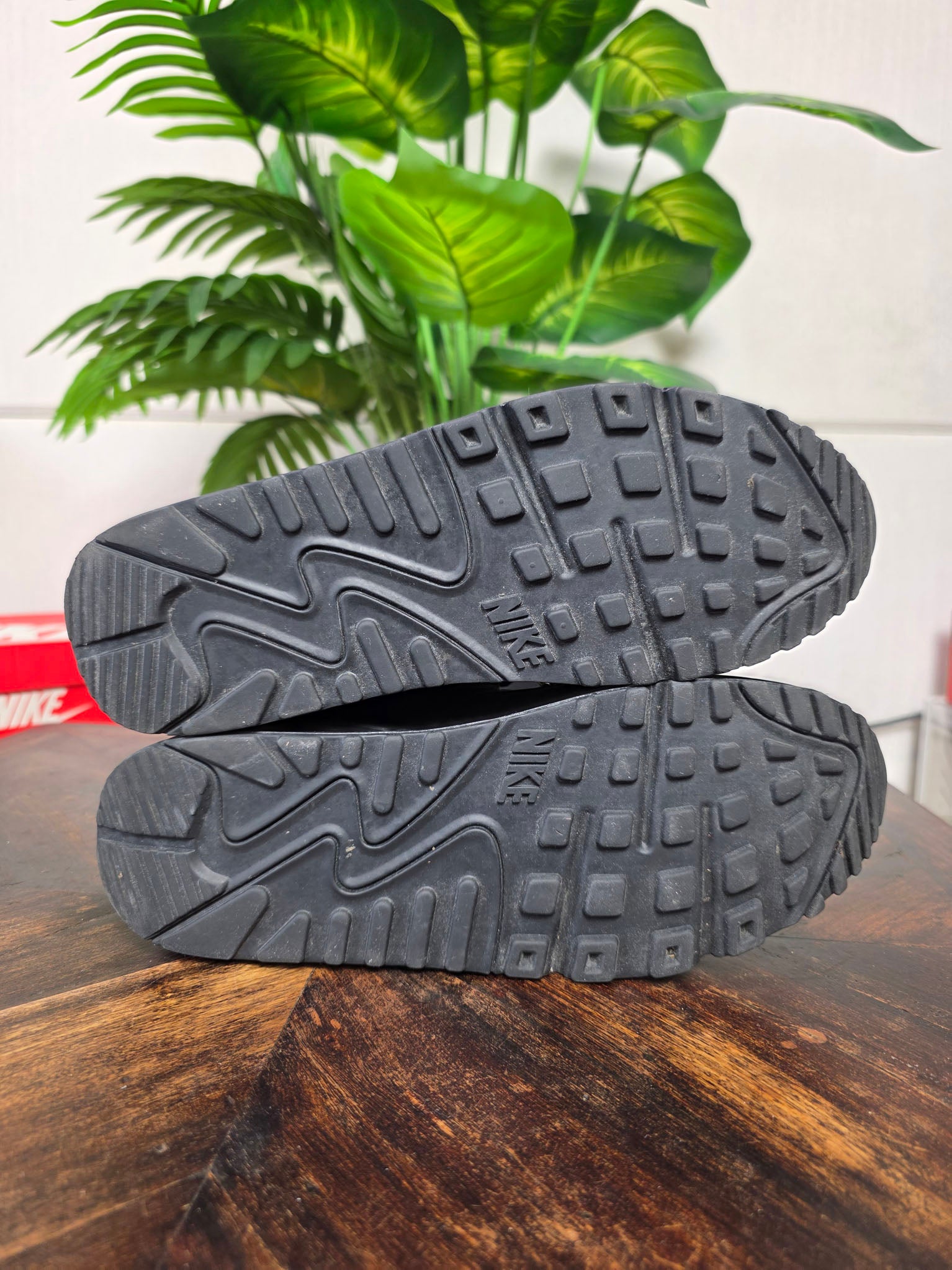 Nike Air Max 90 Triple Black maat 41
