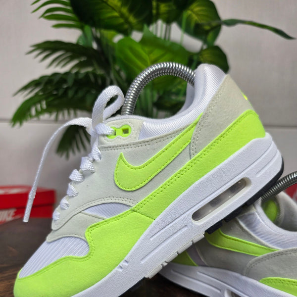 Nike Air Max 1 Volt Suede maat 38