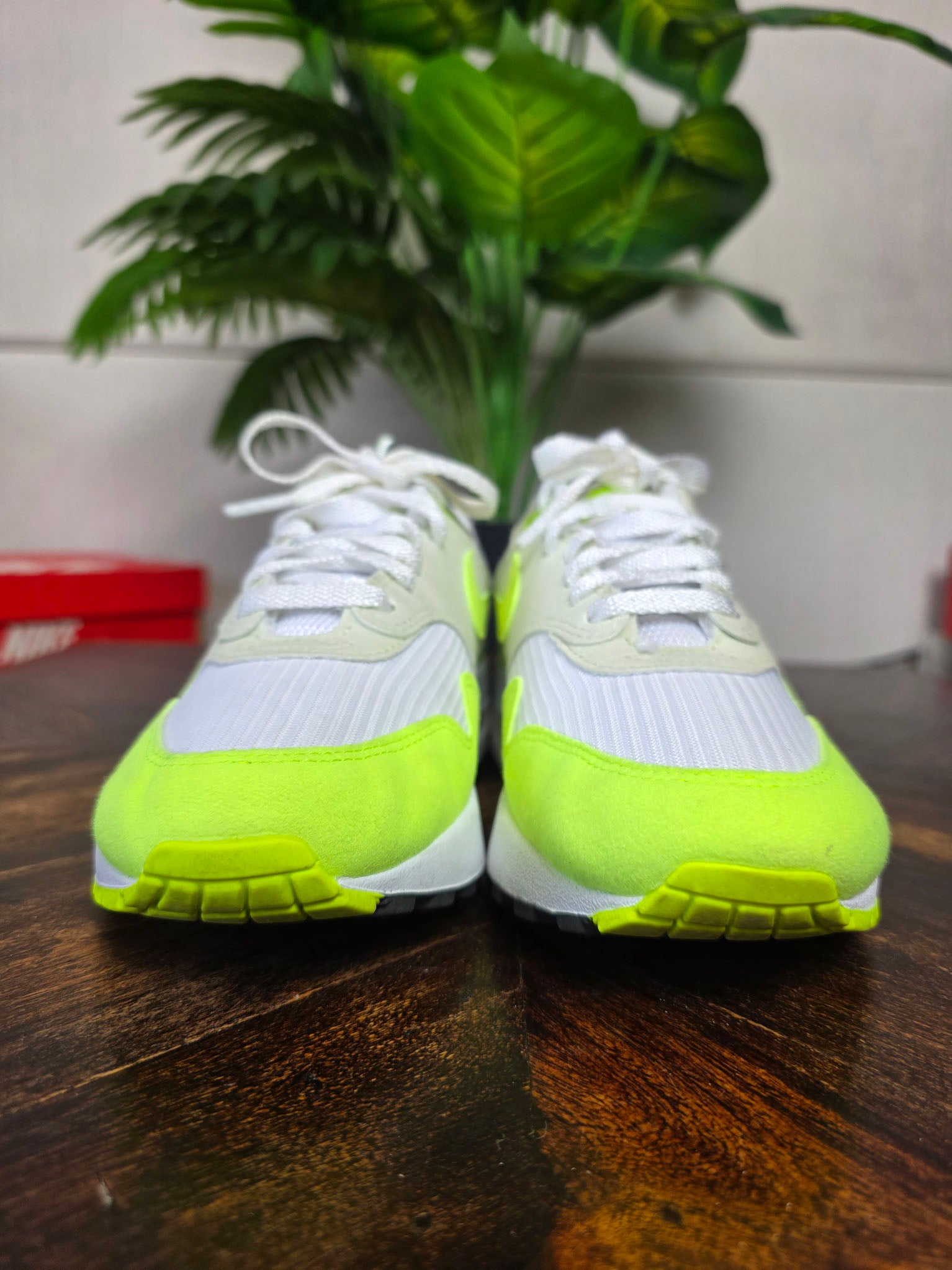 Nike Air Max 1 Volt Suede maat 38