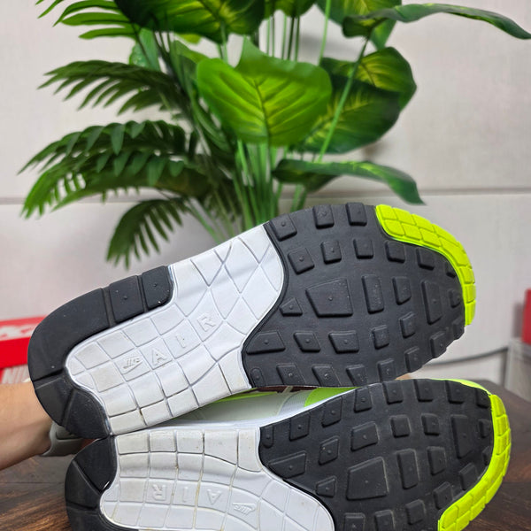 Nike Air Max 1 Volt Suede maat 38