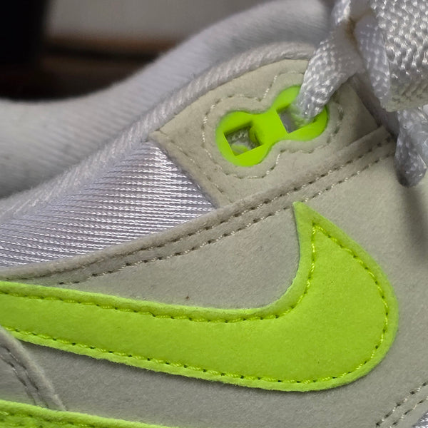 Nike Air Max 1 Volt Suede maat 38