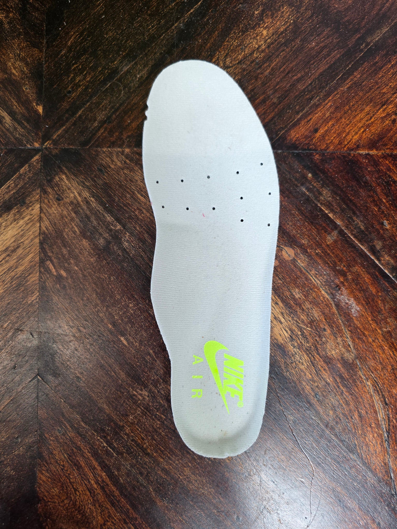 Nike Air Max 1 Volt Suede maat 38