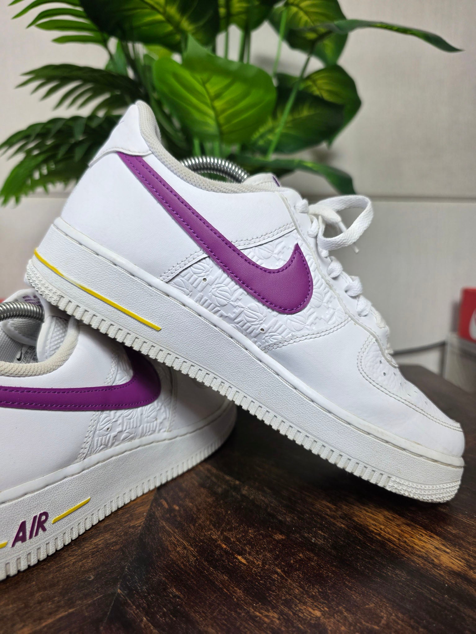 Nike Air Force 1 '07 Low Embossed Hoops Dark Obsidian maat 42