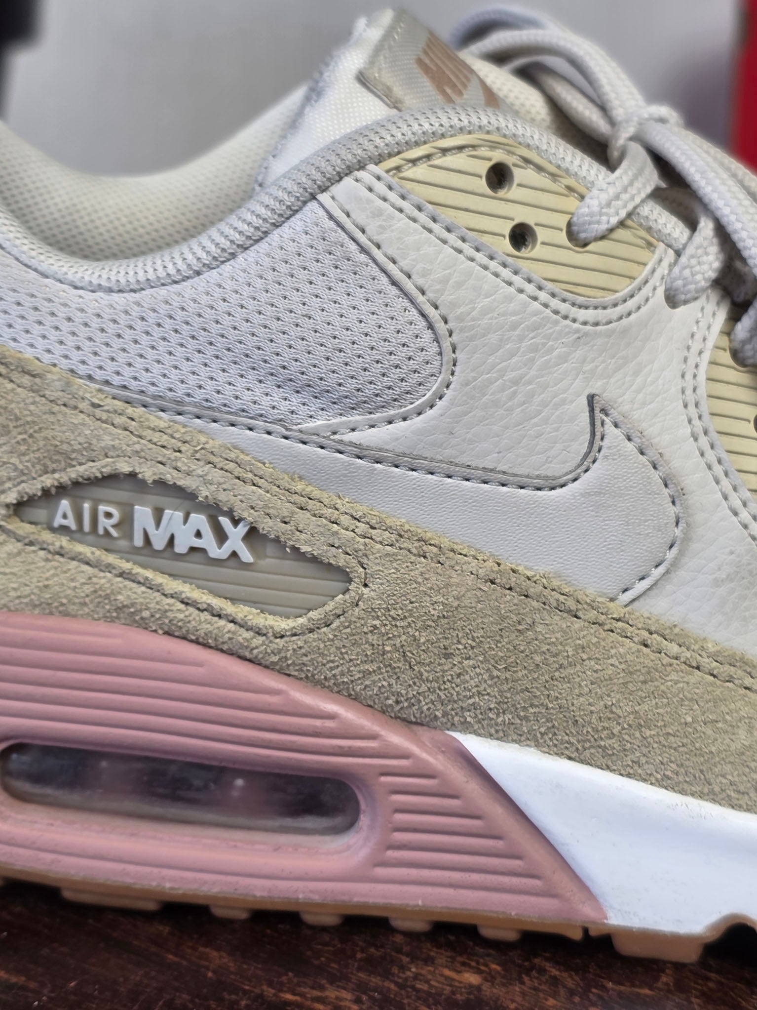 Nike Air Max 90 Light Bone maat 37,5