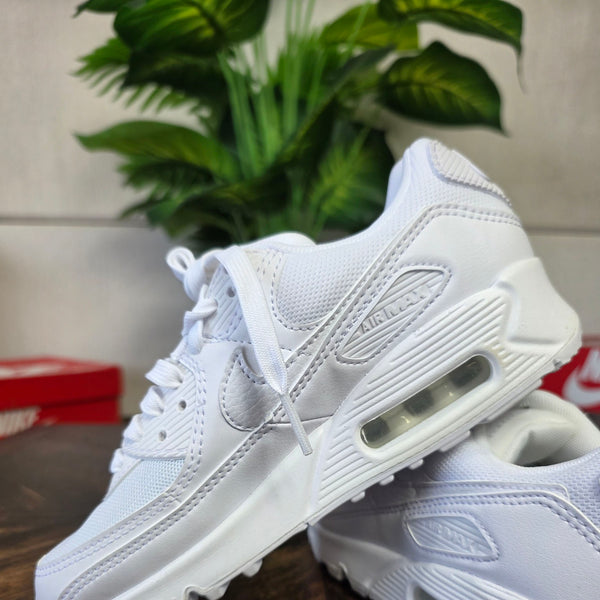 Nike Air Max 90 Triple White maat 35,5
