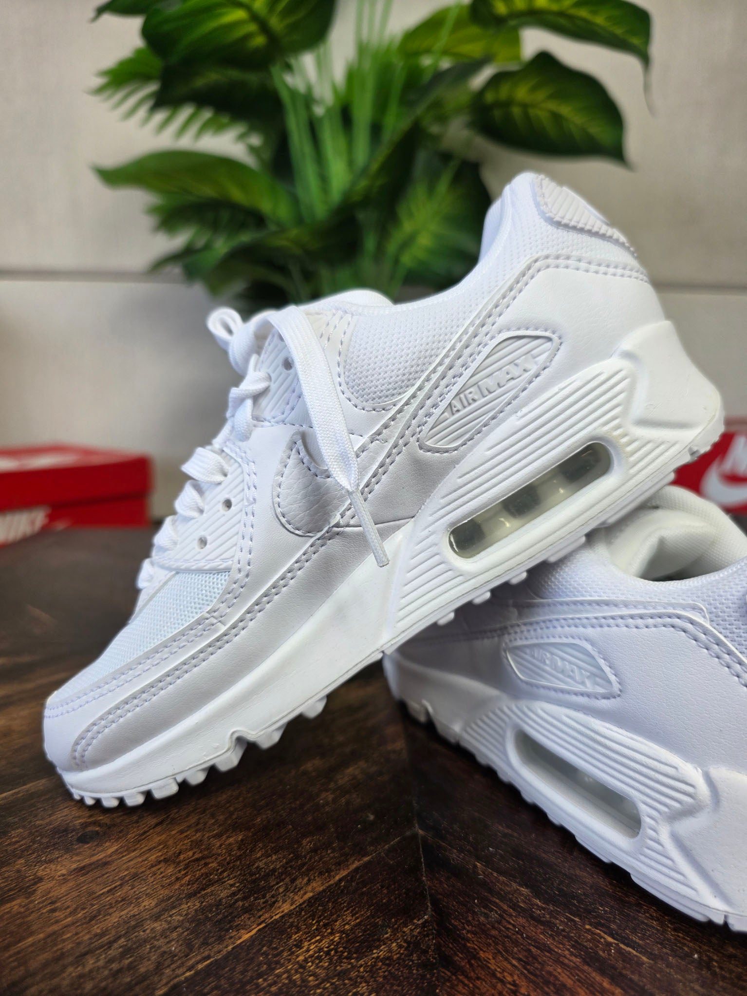 Nike Air Max 90 Triple White maat 35,5