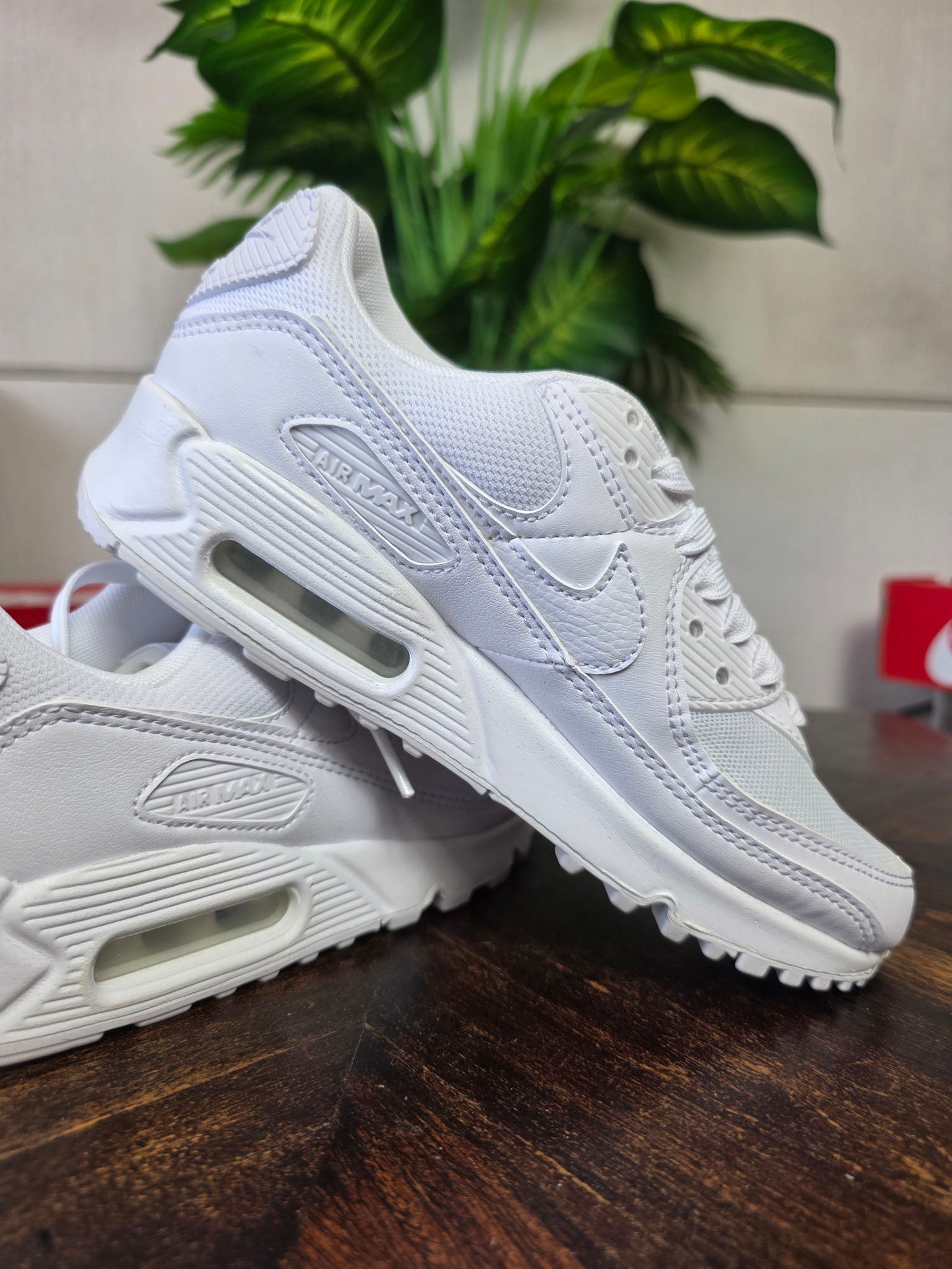 Nike Air Max 90 Triple White maat 35,5