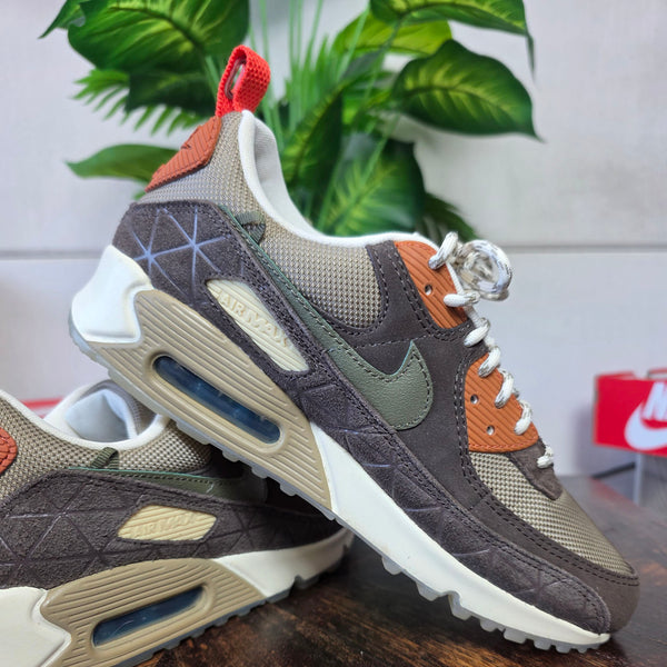 Nike Air Max 90 Baroque Brown Lace Toggle maat 41