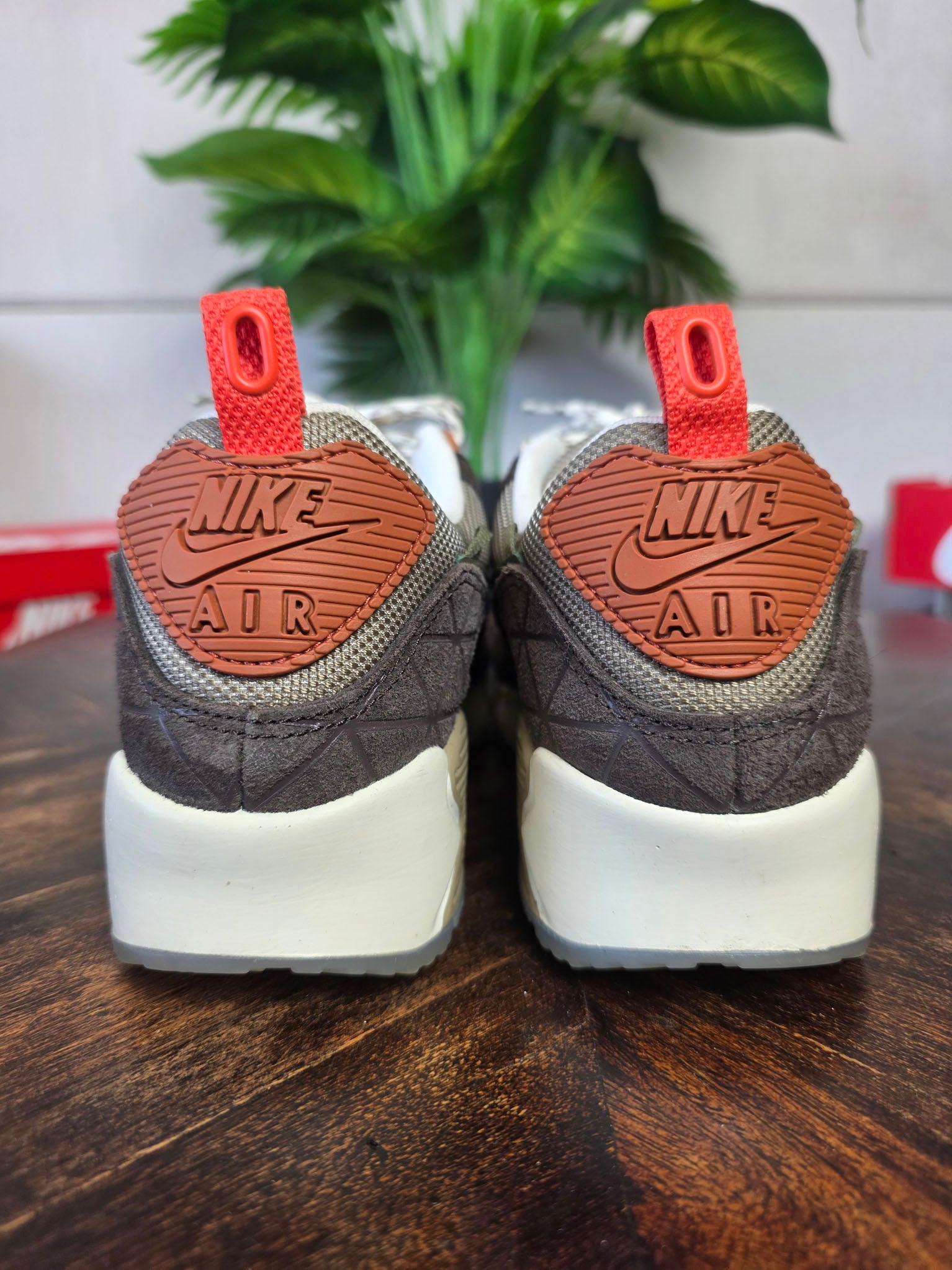 Nike Air Max 90 Baroque Brown Lace Toggle maat 41