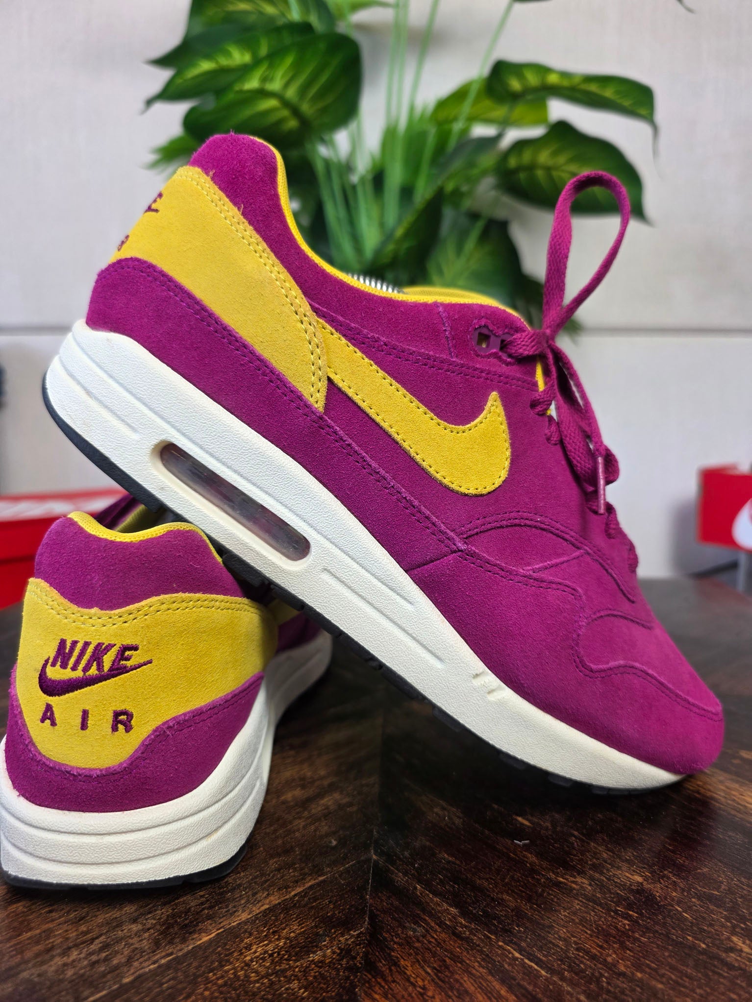 Nike Air Max 1 Dynamic Berry maat 45