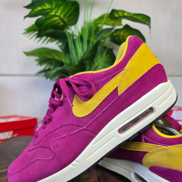 Nike Air Max 1 Dynamic Berry maat 45