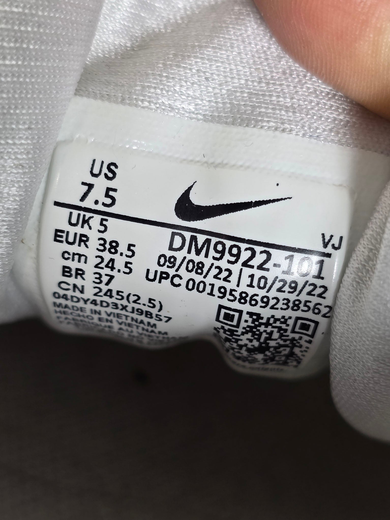 Nike Air Max 90 Futura Triple White maat 38,5