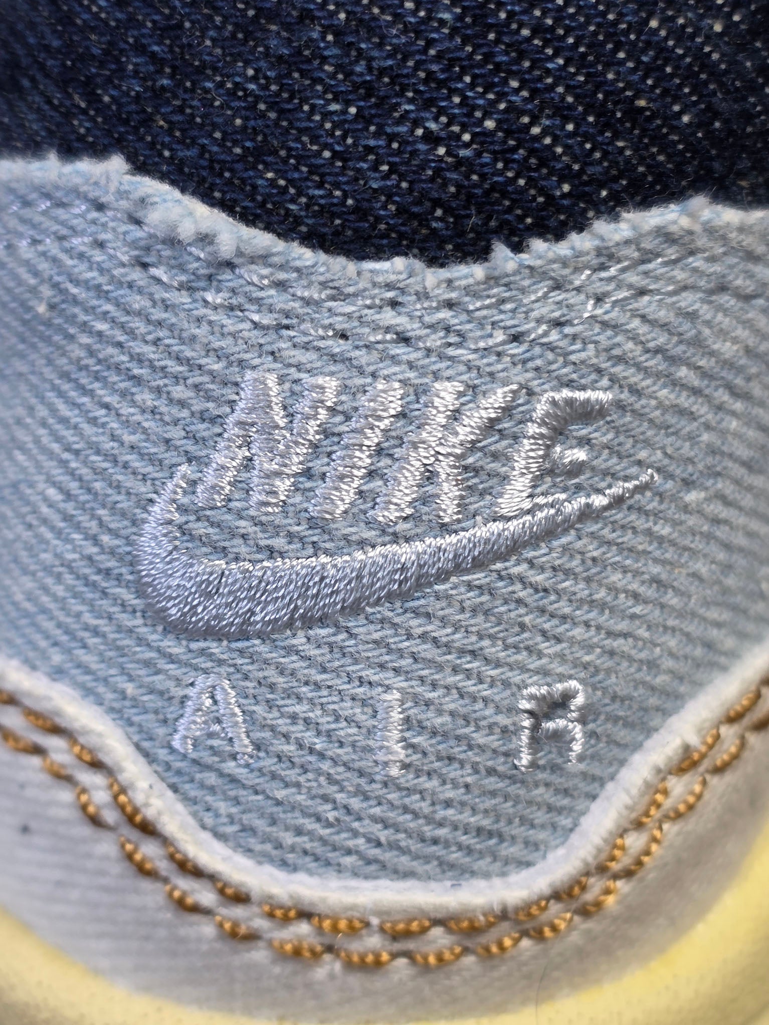 Nike Air Max 1 '87 Denim Aura maat 37,5