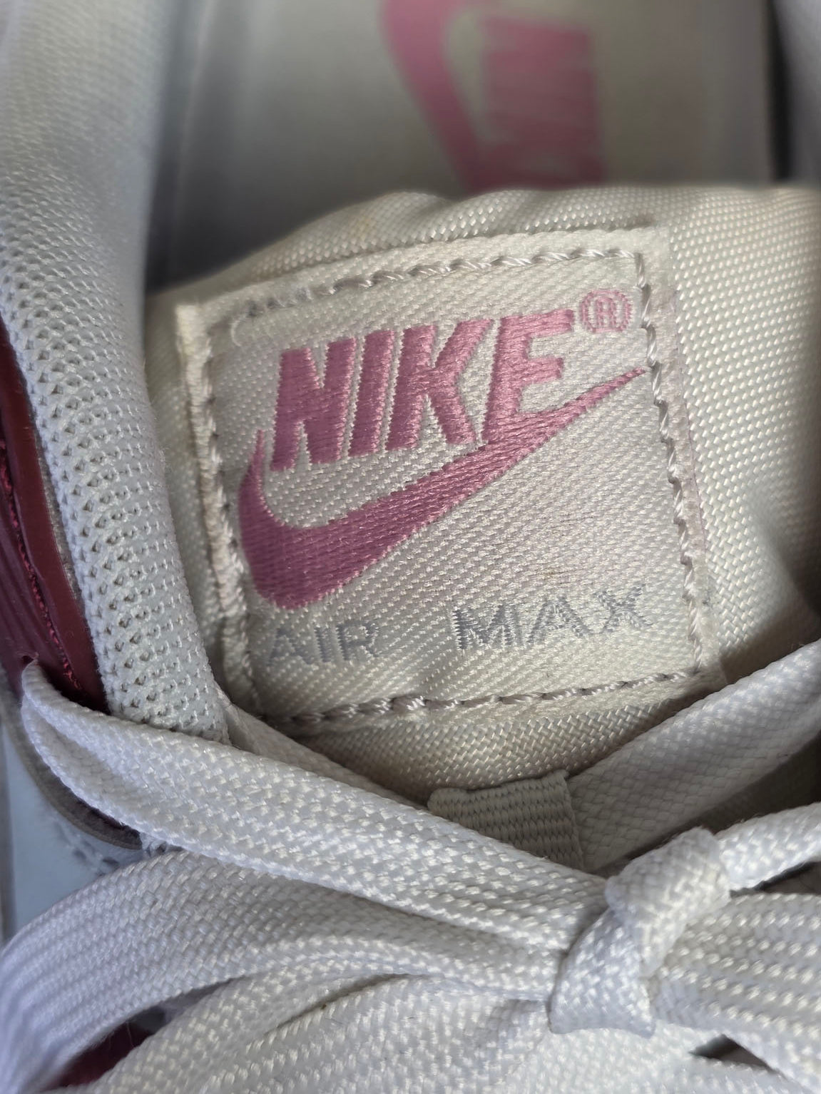 Nike Air Max 90 Neapolitan maat 42