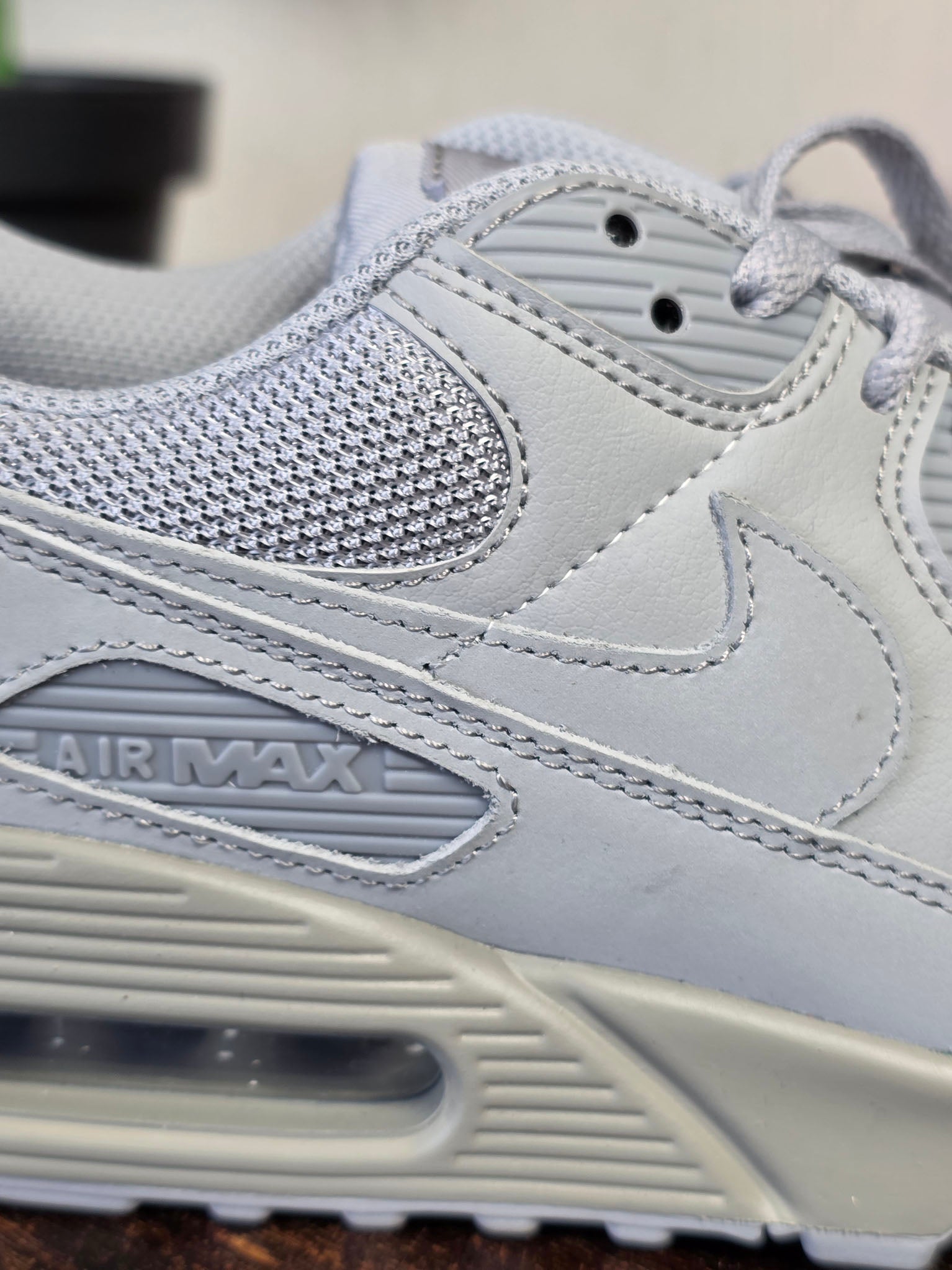 Nike Air Max 90 Recraft Wolf Grey maat 42,5