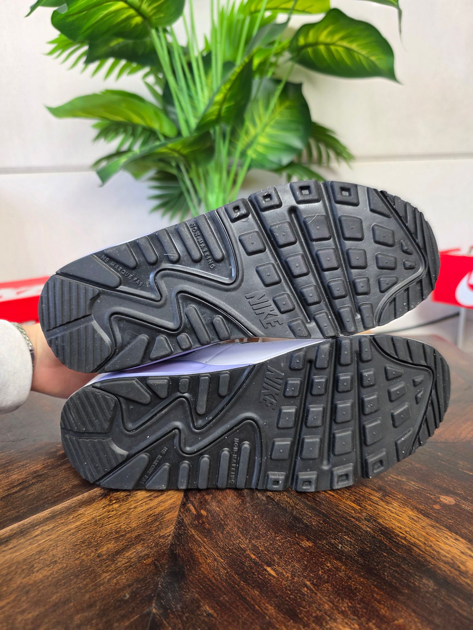 Nike Air Max 90 SE White Dark Purple Dust maat 36,5