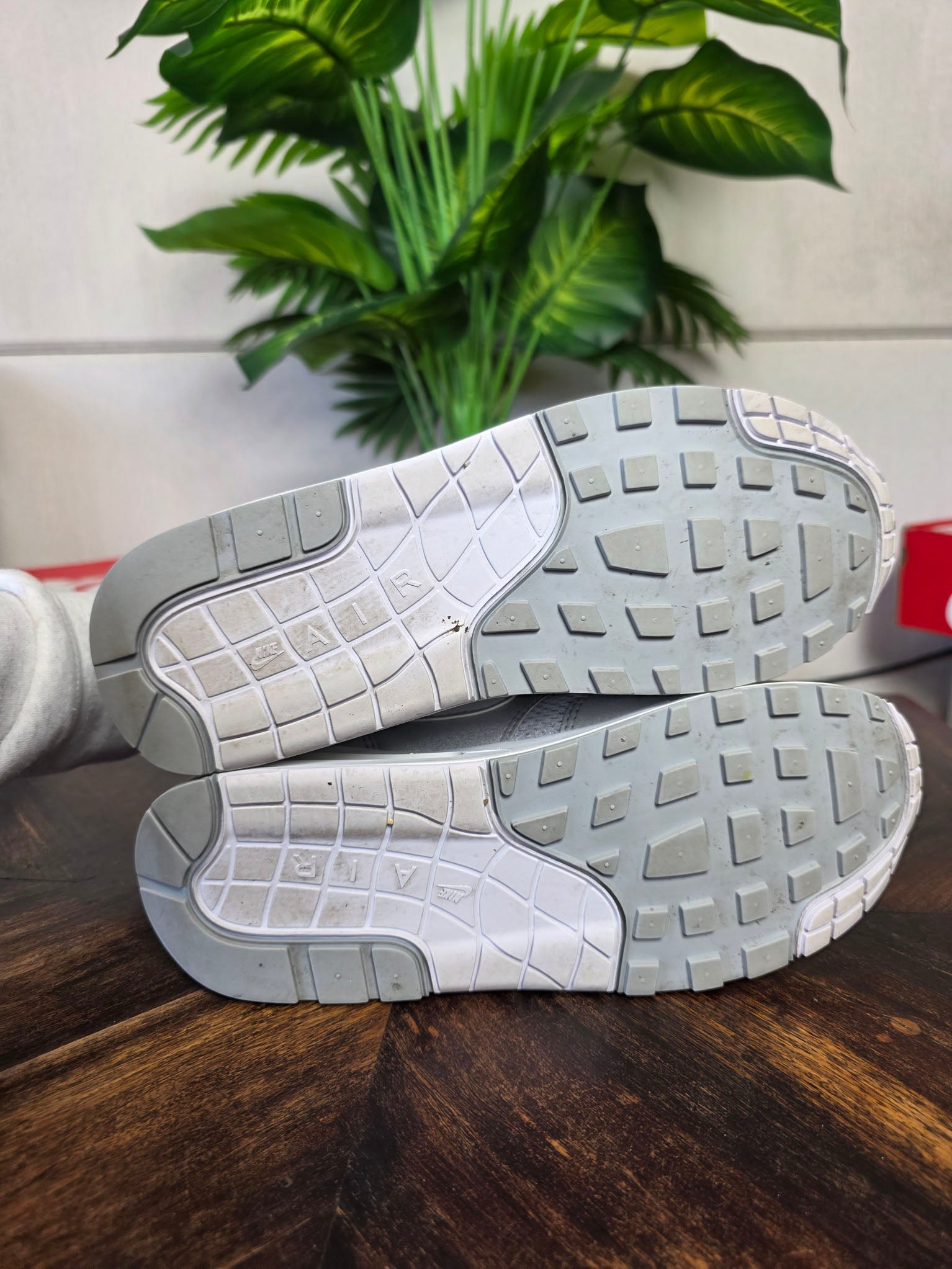 Nike Air Max 1 '86 OG Metallic Silver maat 39