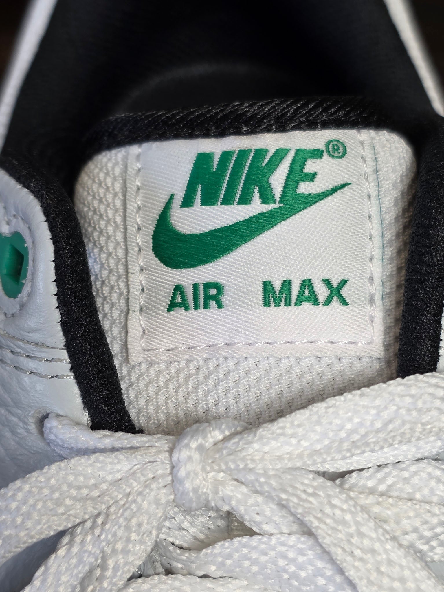 Nike Air Max 1 Green Chili maat 40
