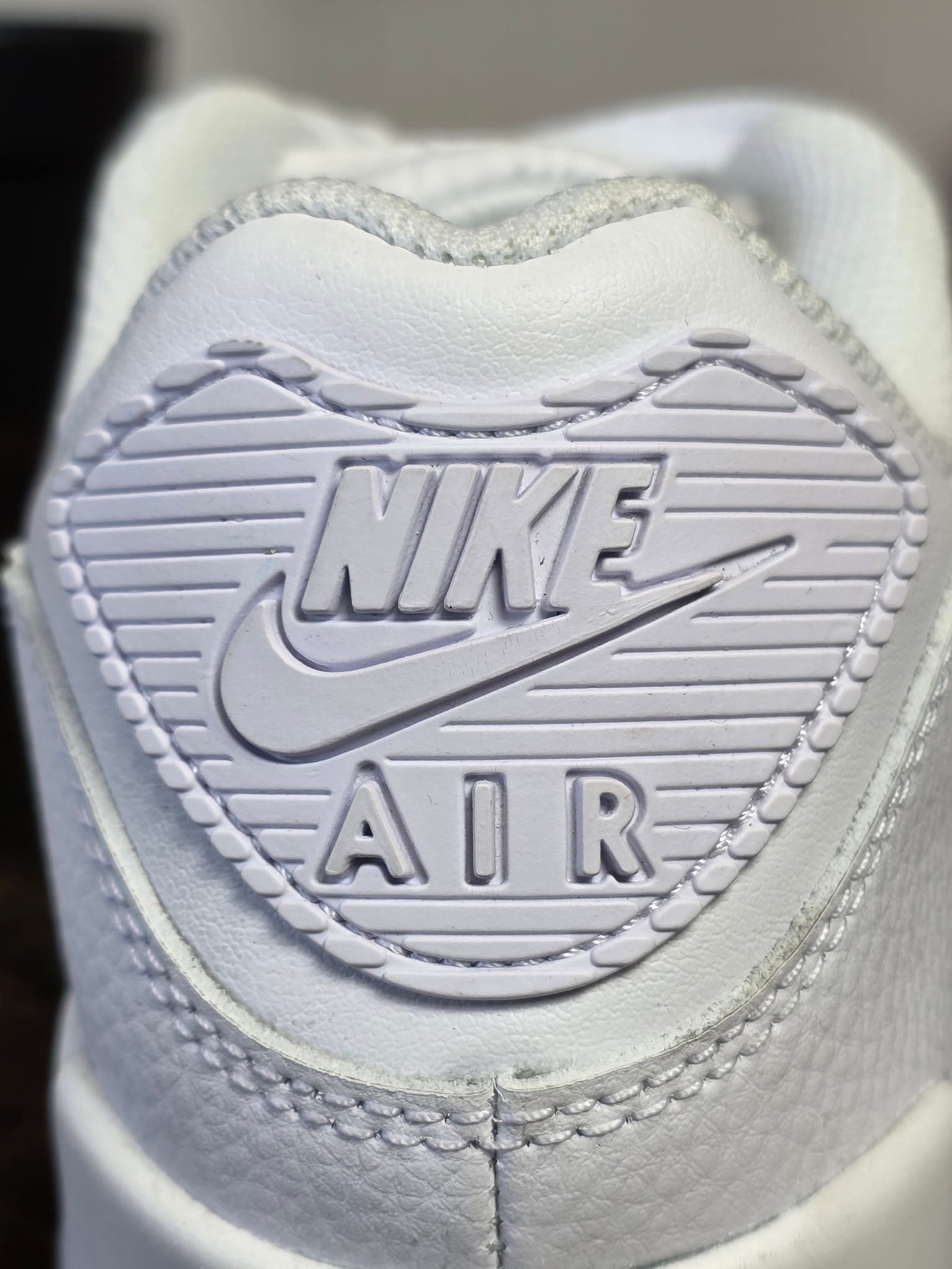 Nike Air Max 90 Triple White LTR maat 41