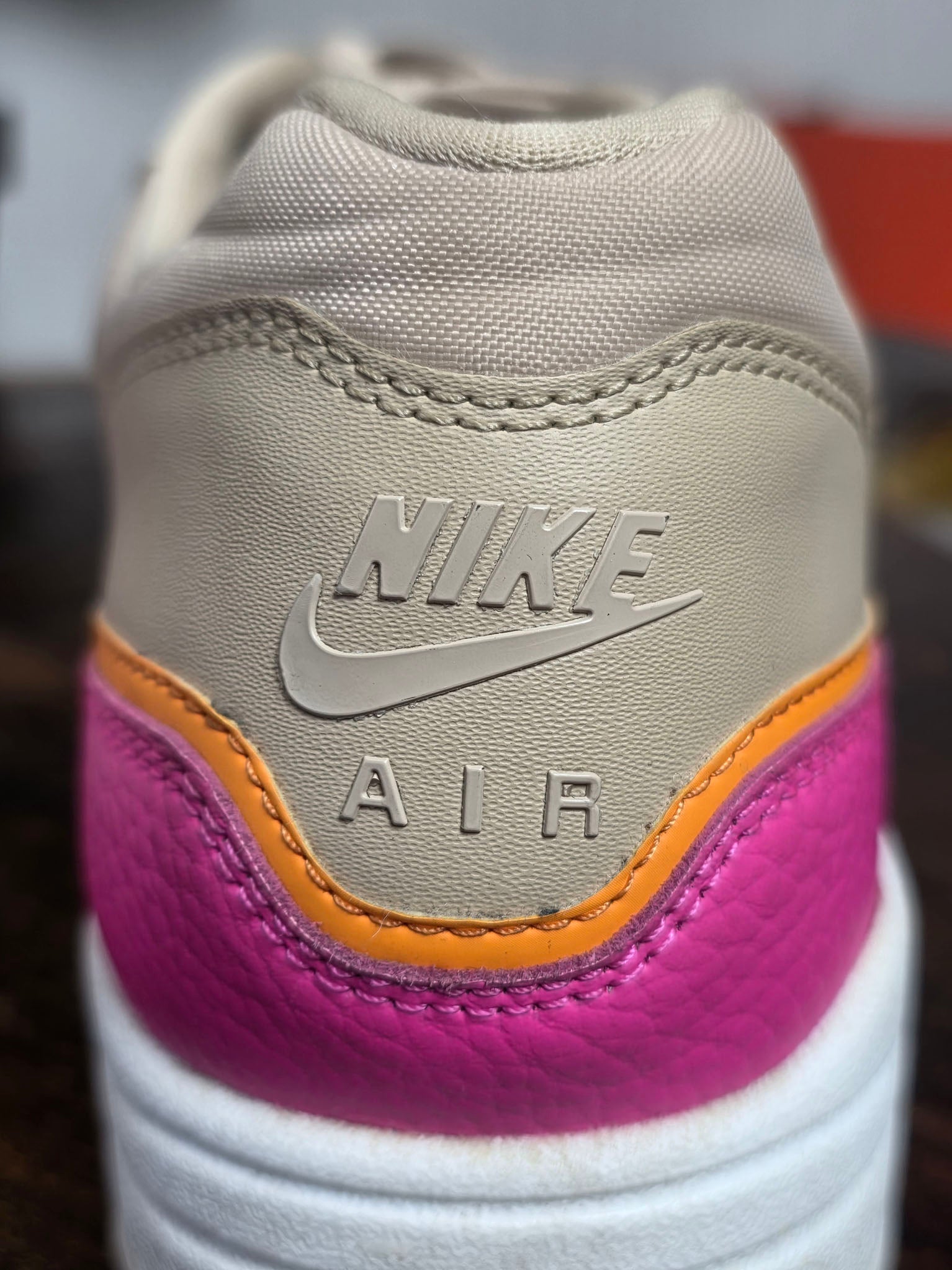 Nike Air Max 1 Liner Tan Pink maat 43