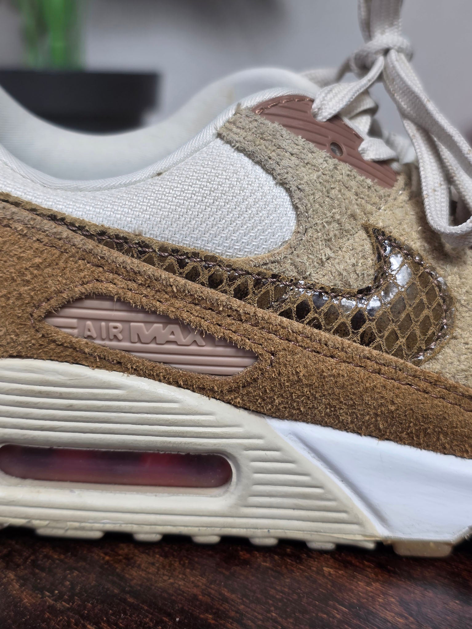 Nike Air Max 90 Snakeskin Swoosh maat 37,5