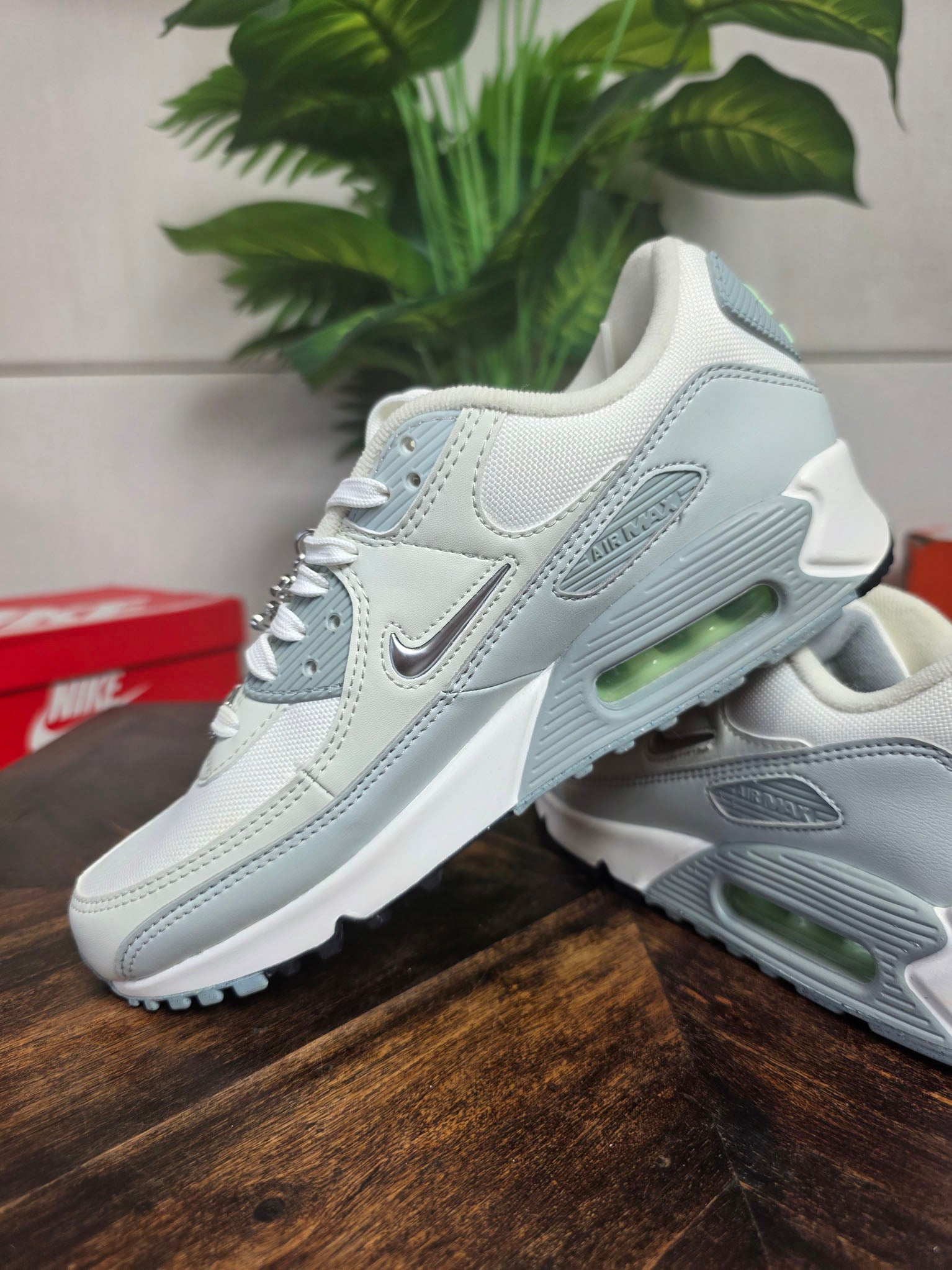 Nike Air Max 90 SE Molten Metal maat 39