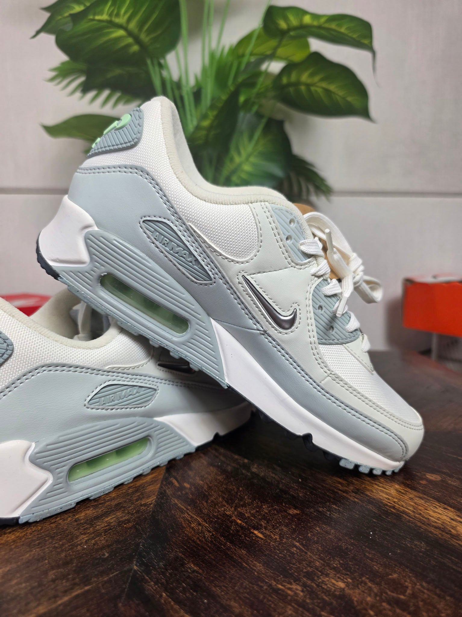 Nike Air Max 90 SE Molten Metal maat 39