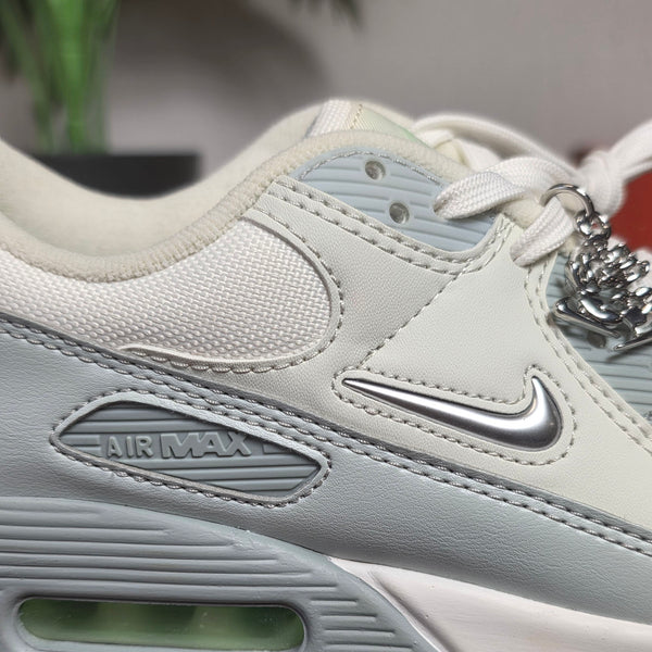 Nike Air Max 90 SE Molten Metal maat 39