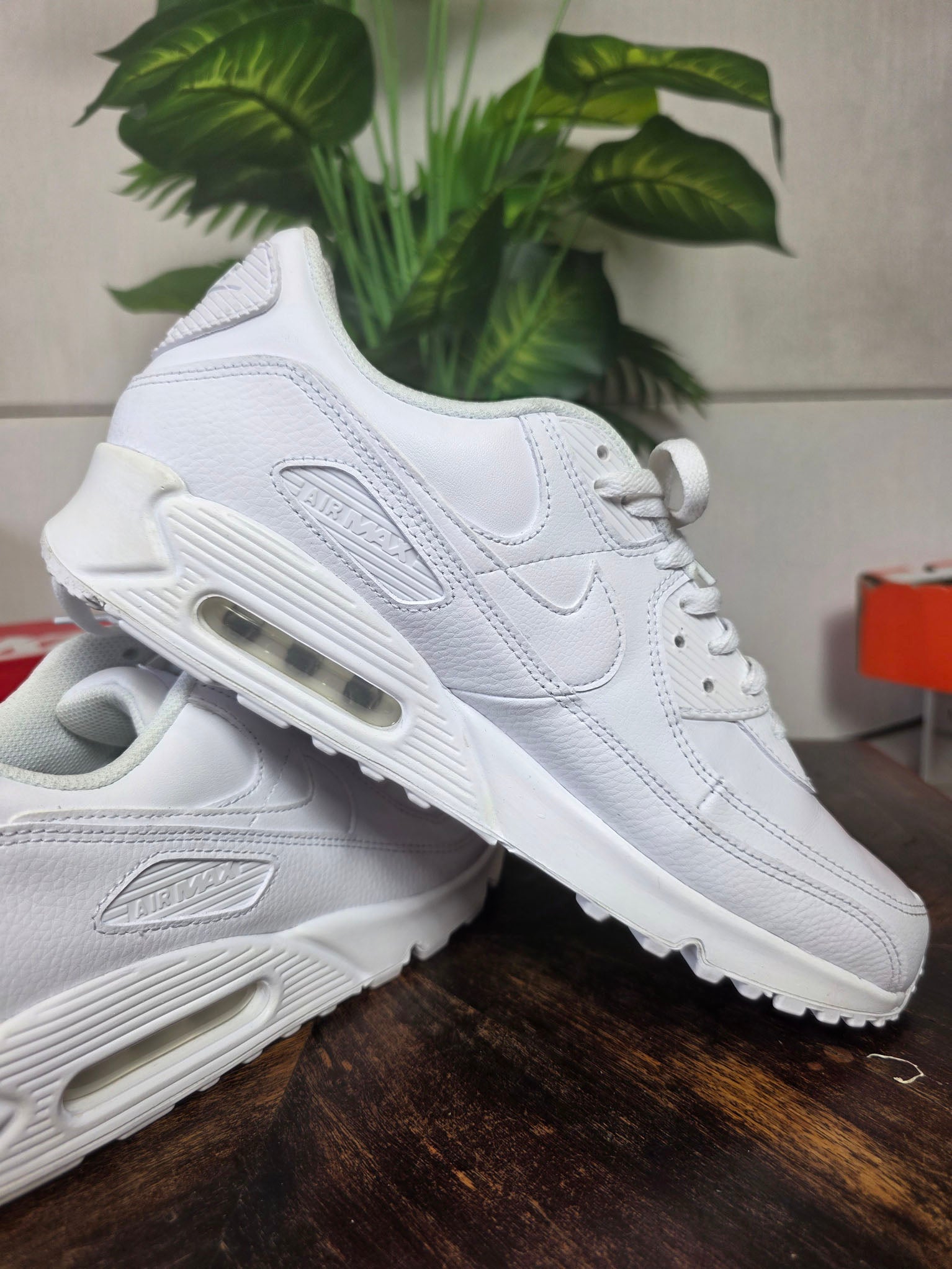 Nike Air Max 90 Triple White LTR maat 46