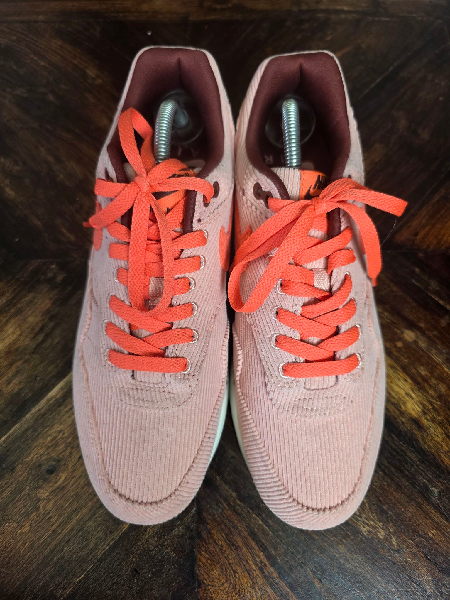 Nike Air Max 1 PRM Corduroy Stardust maat 42,5