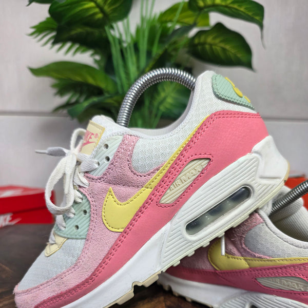 Nike Air Max 90 Pink Salt Sea Glass maat 38