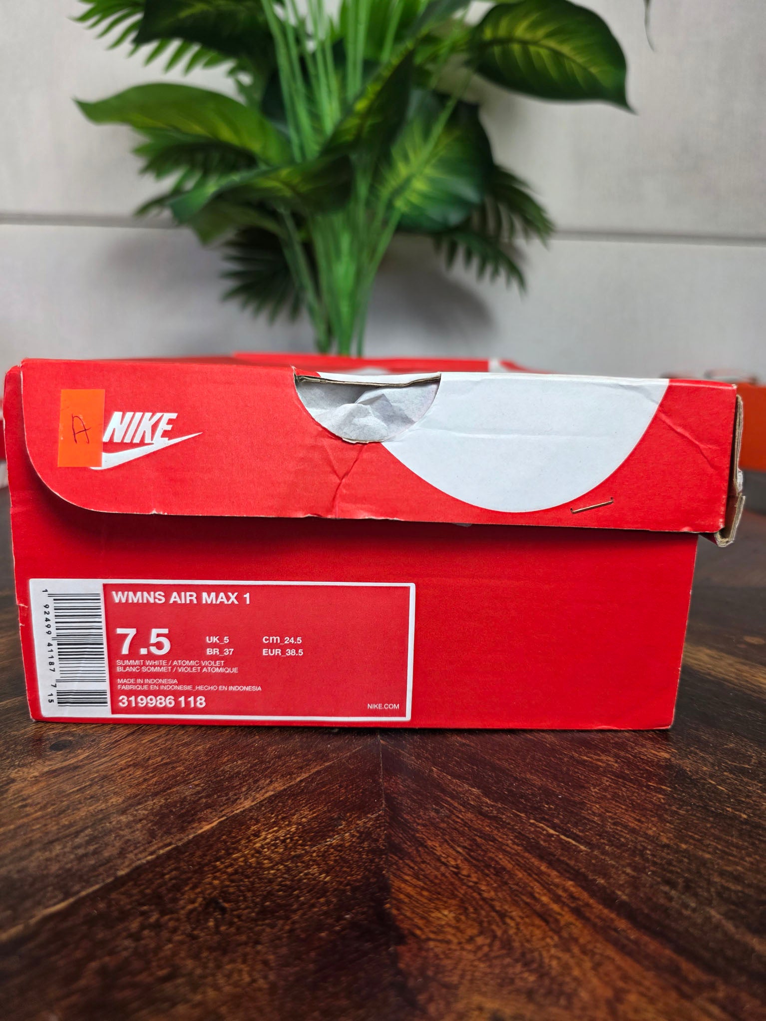 Nike Air Max 1 Atomic Violet maat 38,5
